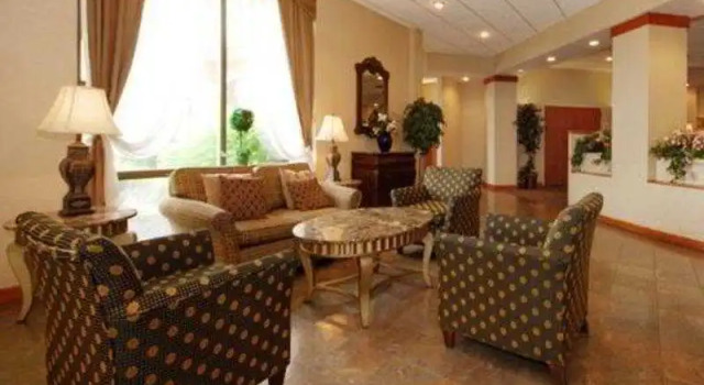 Clarion Hotel & Suites Conference Center, Prenota Hotel Columbus Ohio