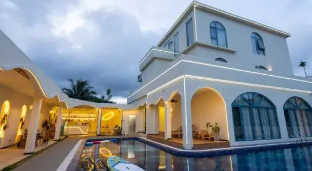 Qianxun Homestay (Riyue Bay), Boek Hotel Wanning Hainan