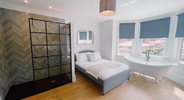 Stunning 8-bed House With Sea & Beach Views, Забронировать Дом для отпуска Грейт-Ярмут The Broads, рядом с Театр Pavilion Theatre Gorleston