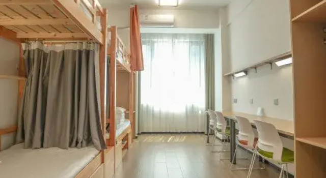 Кровать в общем номере (мужской номер) Tao Bo City Youth Hostel