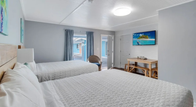Четырёхместный номер Standard Anchor Inn Motel