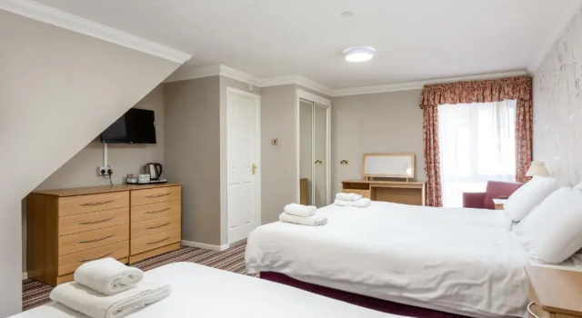 Номер Classic Russell Hotel
