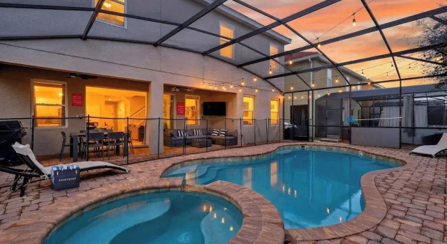 Shiva by Avantstay Sleeps 22 Pool + Hot Tub + Great Park Access, Rezerwuj Hotel Kissimmee Kissimmee