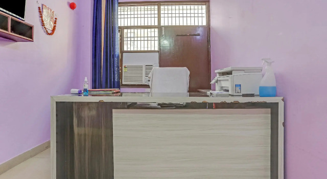 Oyo 76228 Rj Residency