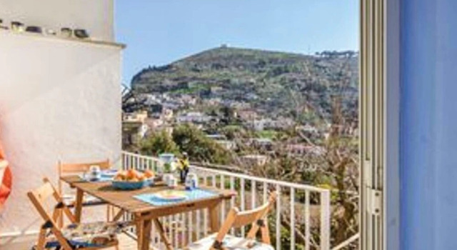 Apartment With 2 Bedrooms in Massa Lubrense, With Wonderful sea View, Enclosed Garden and Wifi Near the Beach