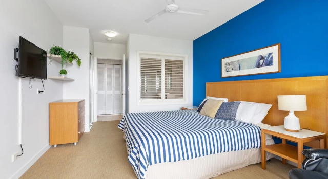 Resort On The Beach 5215