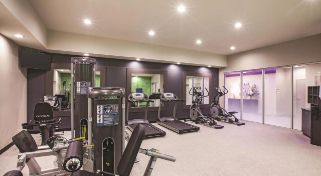 Четырёхместный номер Standard La Quinta by Wyndham McAllen La Plaza Mall