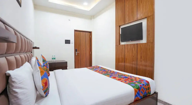 Номер Premium FabHotel Sarja Sky