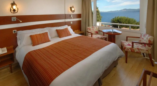 Двухместный номер Standard с видом на озеро Hotel Tirol