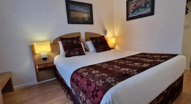 Номер Comfort Kyriad Direct Arpajon
