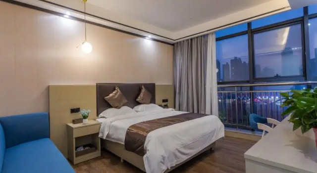 Люкс Deluxe GYA Changzhou Wujin District Hutang New Era Furniture Plaza Hotel