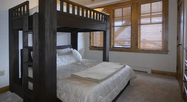 Номер Luxury с 2 комнатами с балконом WestWall Lodge