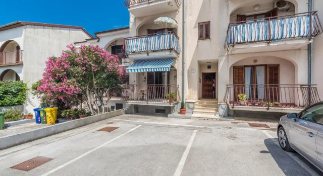 Apartment Magdalena AS7 with terrace and BBQ, Забронировать Апартаменты/квартира Апартаменты Rovinj Riviera, Апартаменты/квартира