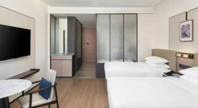 Номер Deluxe Jieyang Marriott Hotel