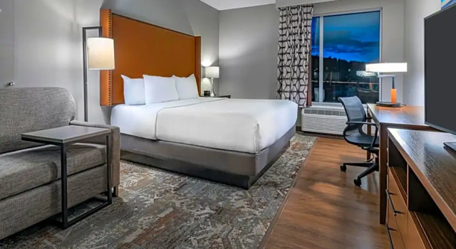 Люкс La Quinta Inn & Suites by Wyndham Flagstaff East I-40