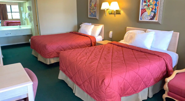 Americas Best Value Inn, Buchen Sie Hotel Hotels in Meridian mit Pool, Schwimmbad