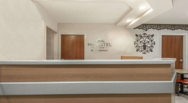 Microtel Inn & Suites by Wyndham Auburn, จอง โรงแรม ออเบิร์น แอละแบมา