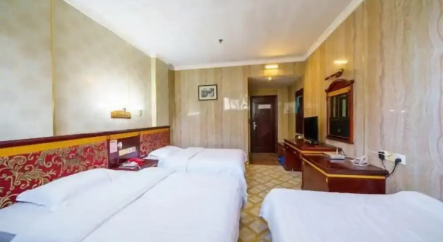 Nanning Hongtu Business Hotel (Railway Station), Boek Hotel Xing Ning Nanning