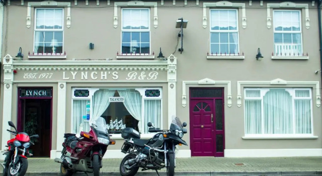 Lynchs, Buchen Sie Hotel Kilkee Clare