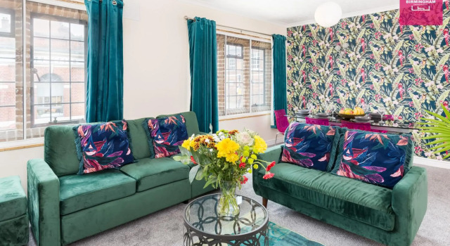 NEC & HS2 Coleshill 6mins drive- Spacious 3 Bedroom Duplex with 4 Separate Beds, Забронировать Отель Колсхилл Уорикшир