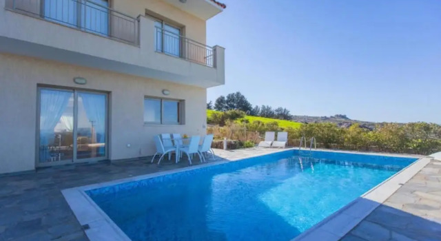 Villa Panorama Tria in Drouseia, Book Villa Droushia Pafos