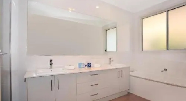 59 Banksia Avenue Coolum Beach - Pet Friendly, Linen included, 500 BOND, Prenota Hotel Hotel a Queensland con parcheggio, Parcheggio