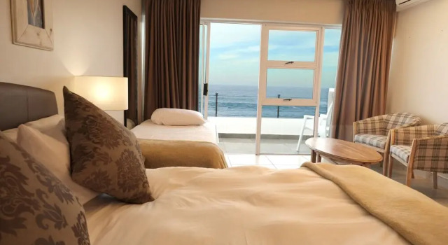 Двухместный номер Standard c 1 комнатой с балконом и с видом на океан The Point Hotel & Spa
