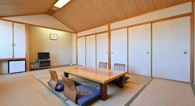 Kochi Kuroshio Hotel, Prenota Hotel Konan 