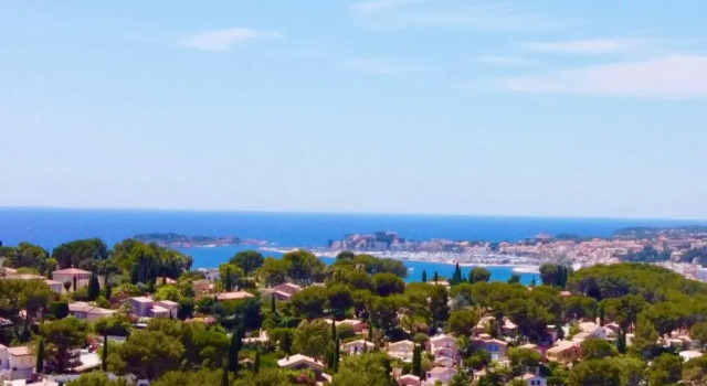 Bastide provençale vue mer à 5 min de la plage