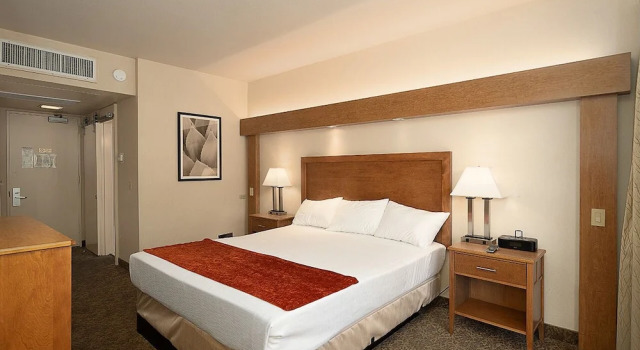 Номер Standard Kellogg West Conference Center and Hotel