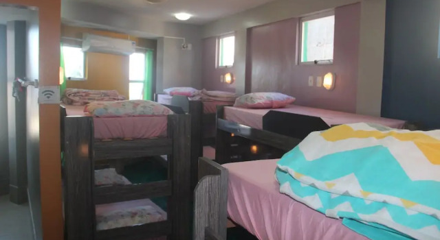 Кровать в общем номере (женский номер) с балконом Hostel Yes Brasil