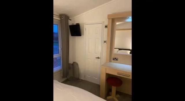 Charming 2-bed Lodge in Pwllheli, North Wales, Prenota Casa vacanze Hotel a Gwynedd con parcheggio, Parcheggio