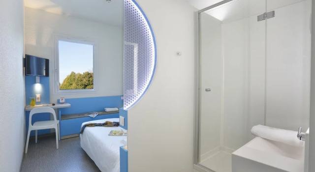 Номер Economy First Inn Hotel Paris Sud Les Ulis