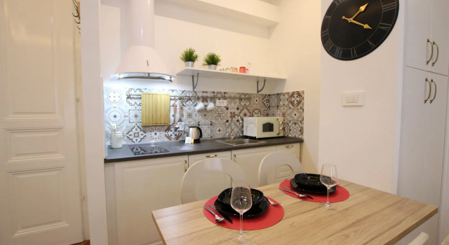 Aurelia Antik Apartments & Rooms