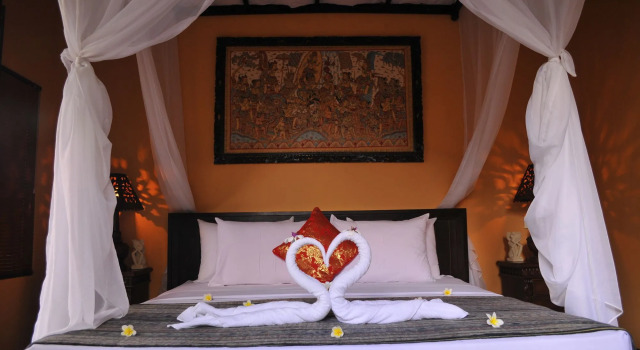 Tirta Sari Bungalow, Rezerwuj Ośrodek wypoczynkowy Hotele resortowe w Bali, Ośrodek wypoczynkowy