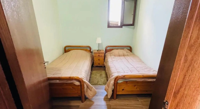 Lovely house not far from the beach, near Protaras, Boek Hotel Deryneia Cyprus