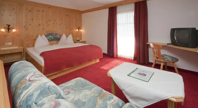 Baernwirt, Rezerwuj Hotel Hotele w Karyntia z parkingiem, Parking