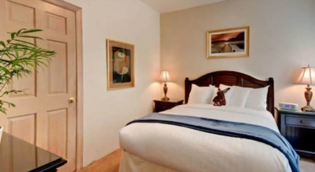 Bed & Breakfast Inn Seattle, Забронировать Отель Отели Сиэтла с завтраком, рядом с Баптистская церковь Горы Сион, Завтраки