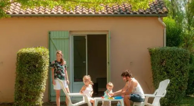 Le Domaine du Grand Luberon, Rezervasyon Otel Cereste Route de la Lavande