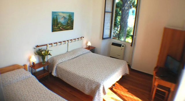 B&B Villa Mirandola, Prenota Bed & breakfast Brunate Como