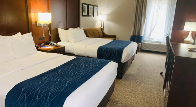 Четырёхместный люкс Comfort Inn & Suites Conway