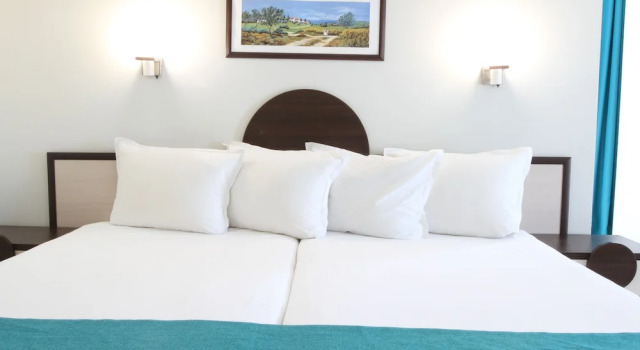 Двухместный номер Comfort с балконом Smartline Meridian Hotel
