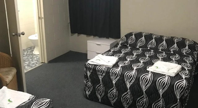 Rix Hotel Motel, Book Motel Hotels in Charters Towers with Parking, Parking