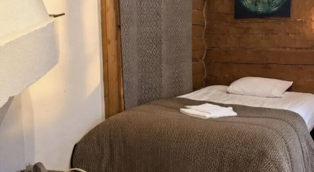 Апартаменты с видом на внутренний двор LAURI Historical Log House Manor