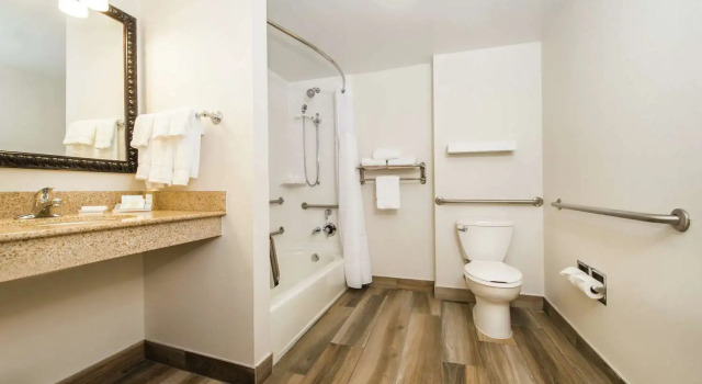 Номер Standard Hilton Garden Inn Charlottesville