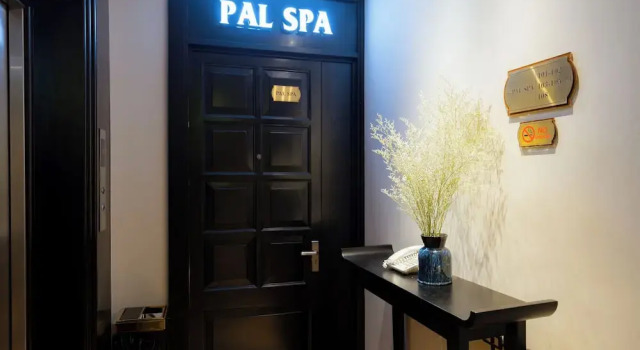 PALAGO BOUTIQUE HOTEL, Забронировать Бутик-отель Бутик-отели Хоанкием, Бутик-отель