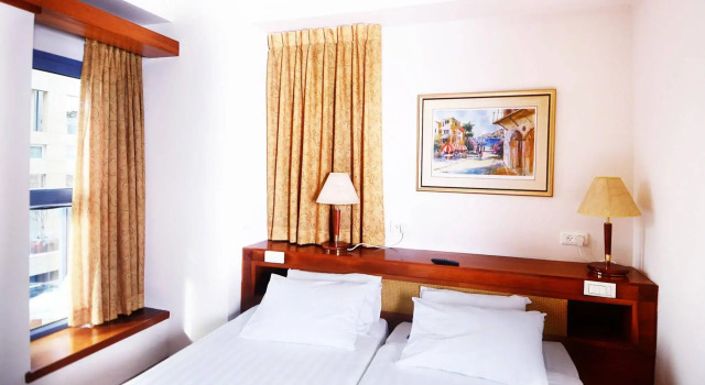 Abratel Suites Hotel