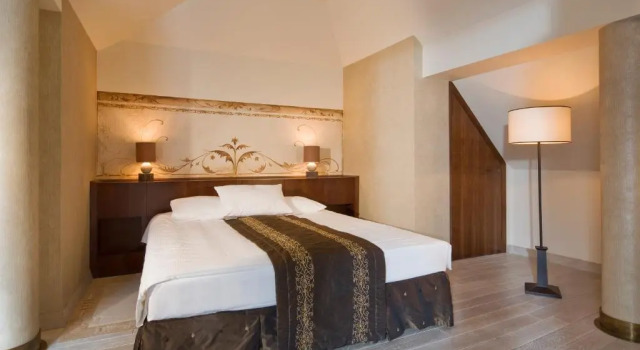 Двухместный номер Deluxe Mamaison Le Regina Boutique Hotel