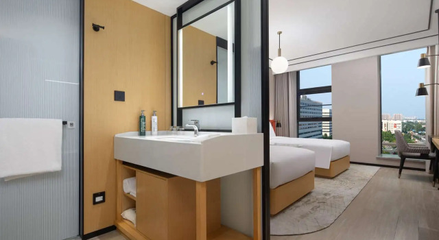 Двухместный номер Standard Hilton Garden Inn Beijing Huaxiang Tiantan Hospital