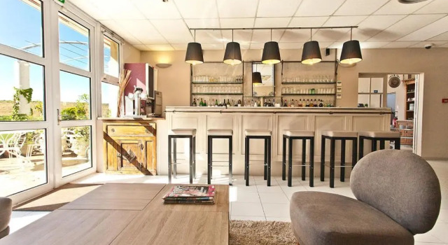 Семейный номер Standard Hôtel le Mas des Ponts dArles
